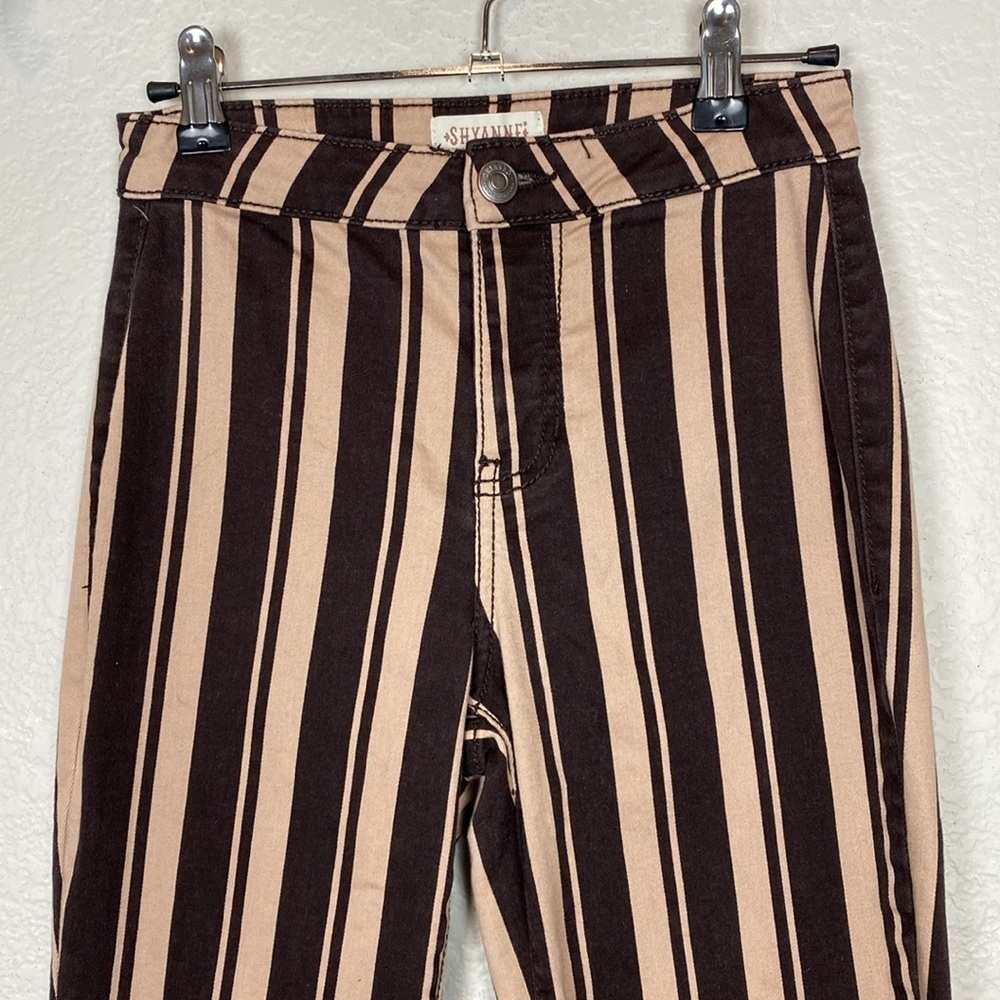 Shyanne striped flare leg pants - Picture 3 of 6